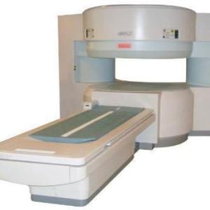 HITACHI Airis II 0.3T 2012