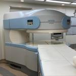 HITACHI Aperto 0.4T excellent condition